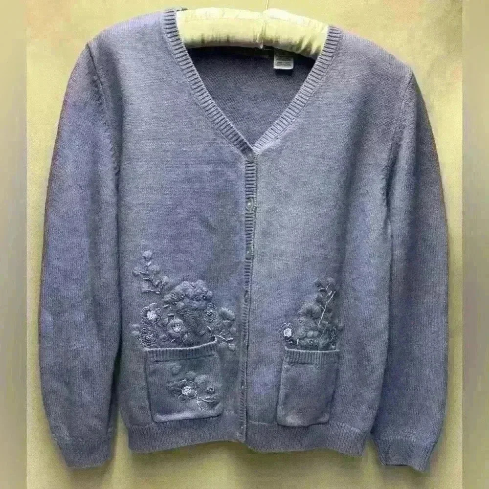 Alfred Dunner Vintage 90s Lavender Embroidered Floral Sweater Petite Large